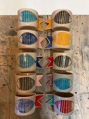 Set di 4 tazzine in ceramica multicolore con pesci, ciascuna di circa 6 cm di diametro × 6 cm di altezza