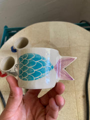 Set di 4 tazzine in ceramica multicolore con pesci, ciascuna di circa 6 cm di diametro × 6 cm di altezza