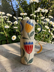 Tazza in gres con fiore rosso, giallo o blu dipinto a mano, circa 10cm di altezza × circa 6cm di diametro